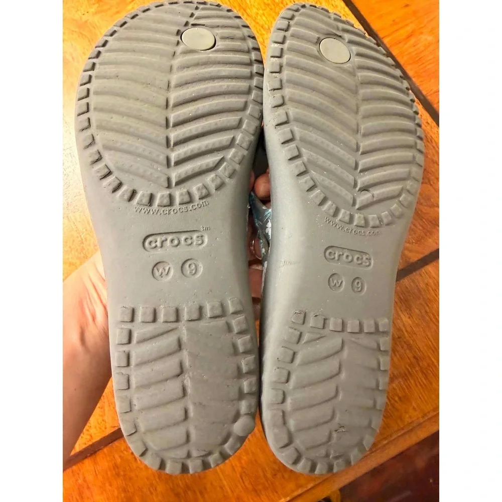 Crocs Kadee II Floral Flip Flops Grey Tropical Flower Sandals Womens 9